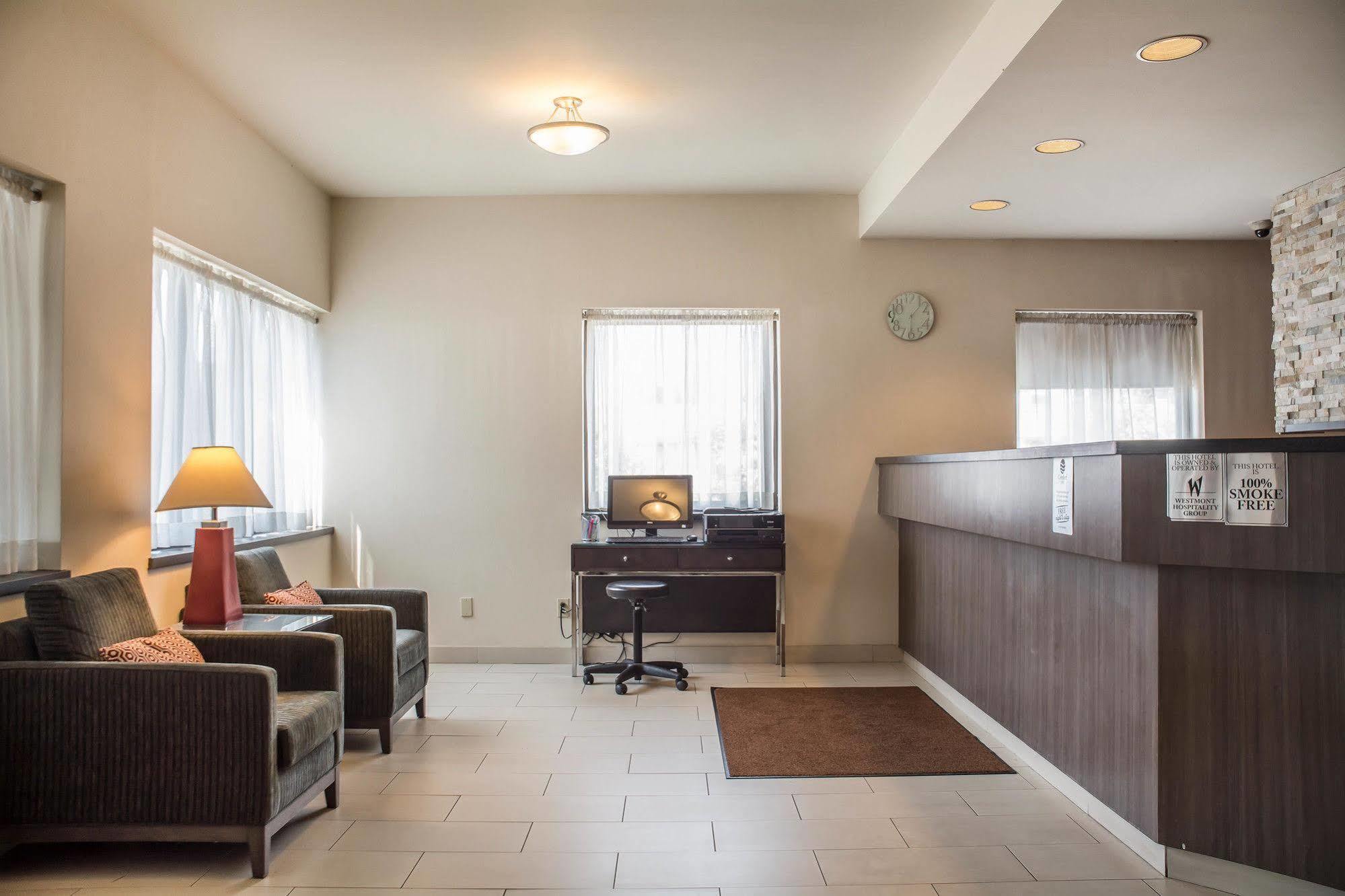 Comfort Inn Ватерлоо Экстерьер фото
